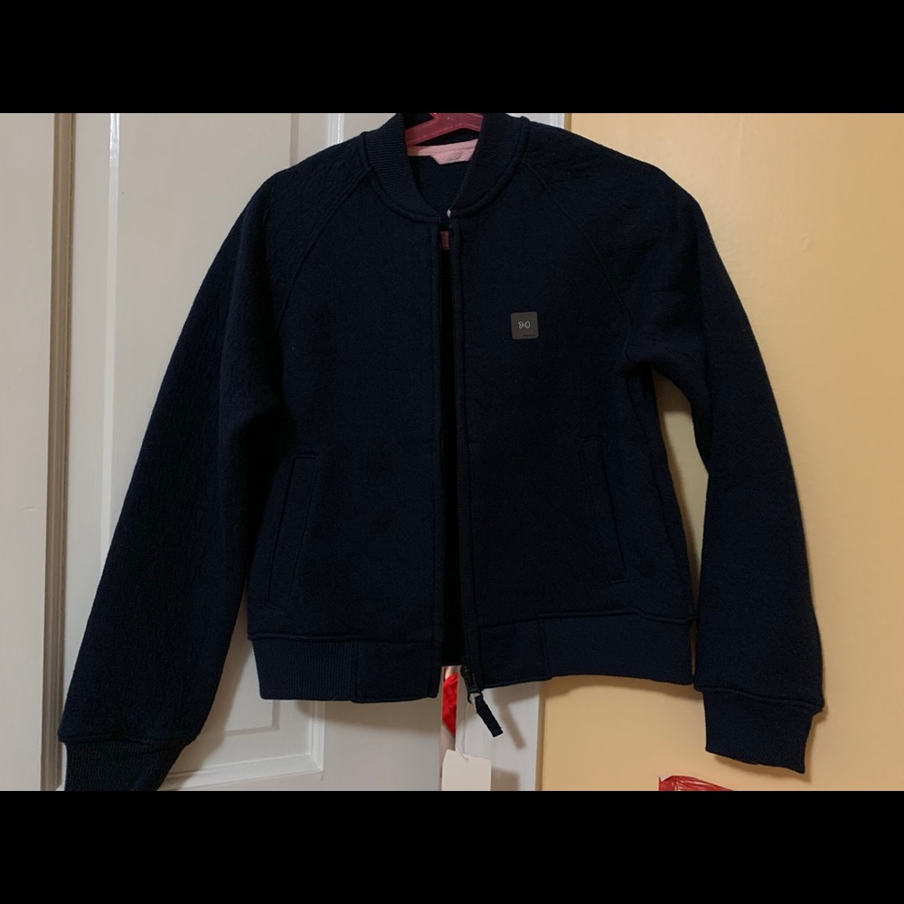Uniqlo girl’s navy blue zip up cotton jacket